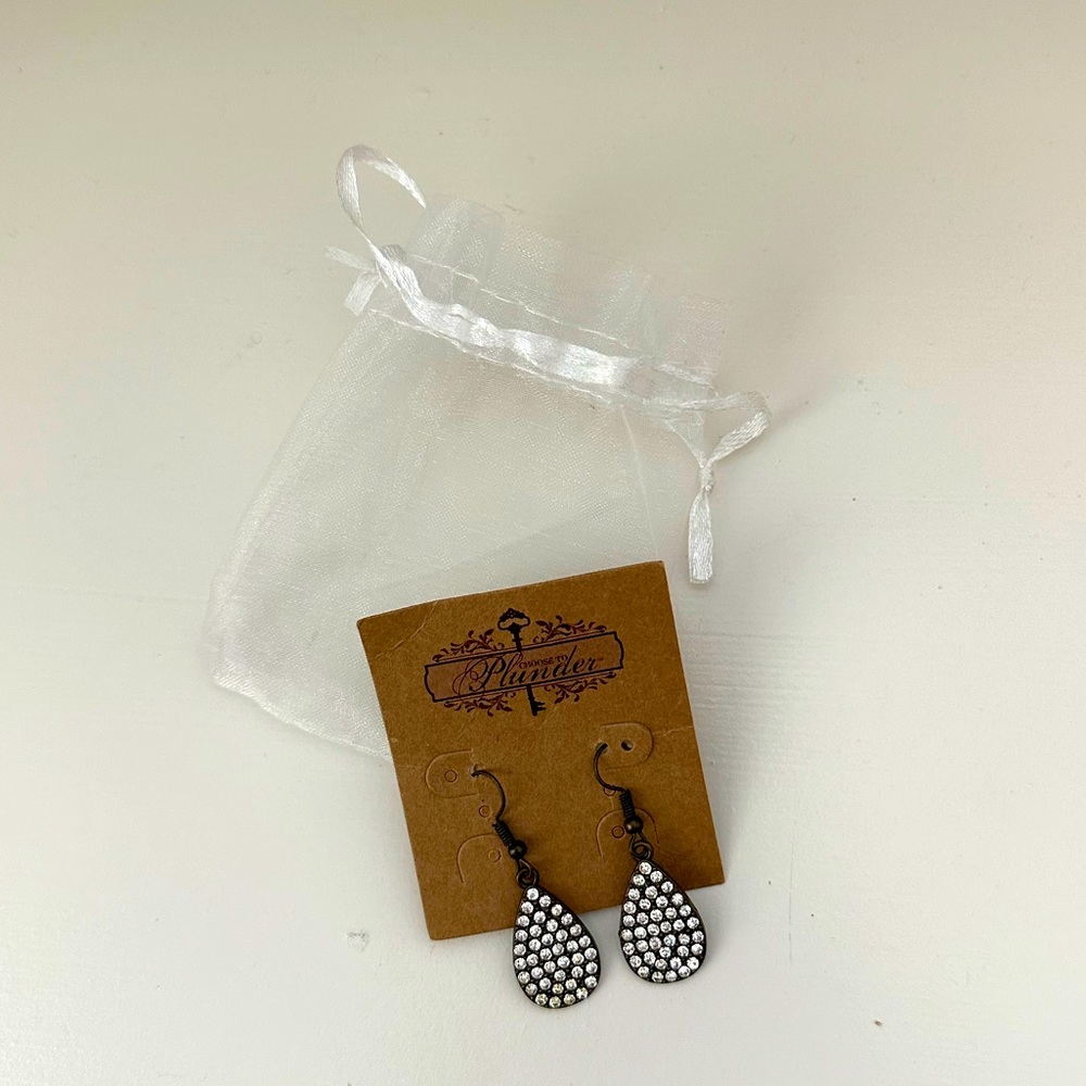 Plunder Teardrop Earrings
